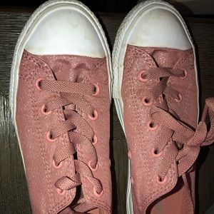 Size 1 converse